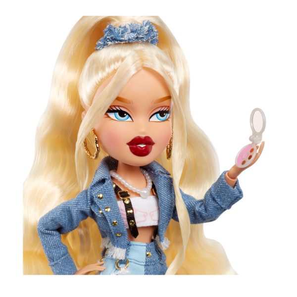 505204-Bratz-Alwayz-Bratz-Doll-Cloe5