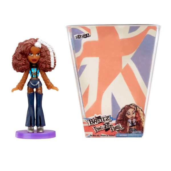 594932-Bratz-Minis-Collectors-Case4