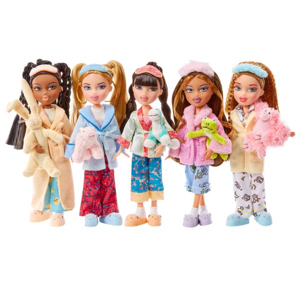 Bratz-Slumber-Party-Dolls1_81f20e84-42e8-471b-a03e-1a035f08d95b